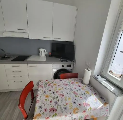 Apartma Soncnica 아파트 이졸라